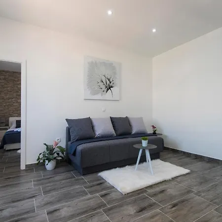 Pleasure Sea View Apartment Zadar